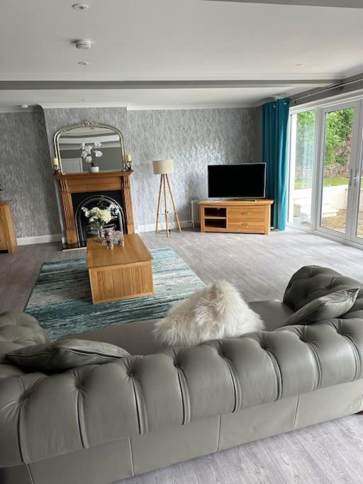 Cameron Coach House Modern Property In Murrayfield エディンバラ エクステリア 写真