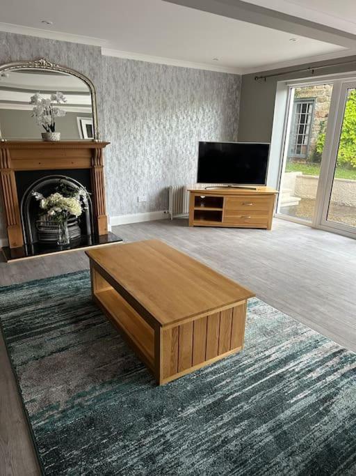 Cameron Coach House Modern Property In Murrayfield エディンバラ エクステリア 写真